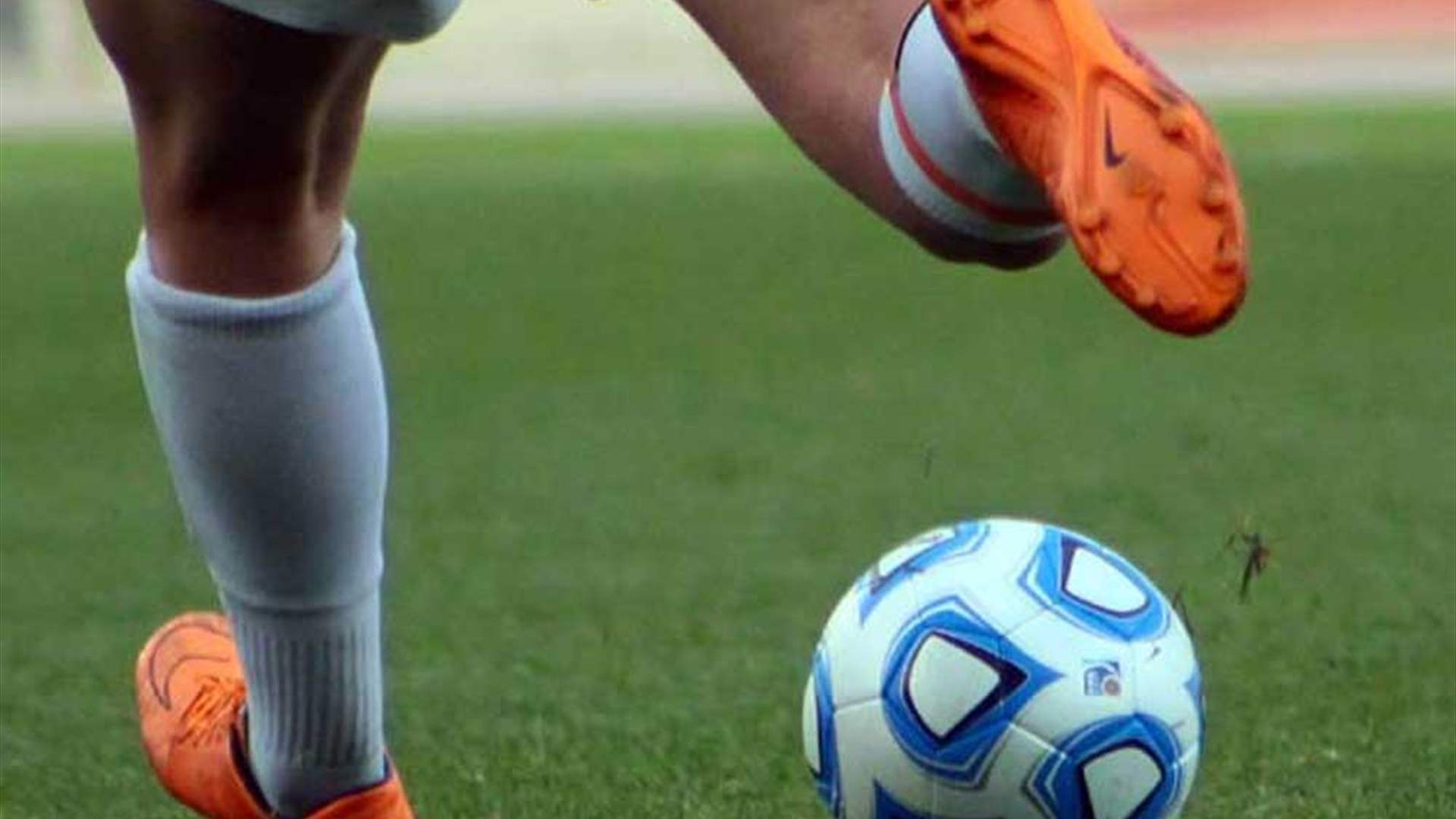 كانوا في طريقهم للمشاركة في إحدى الدورات... مسلحون يختطفون 6 لاعبي كرة قدم في هذا البلد!