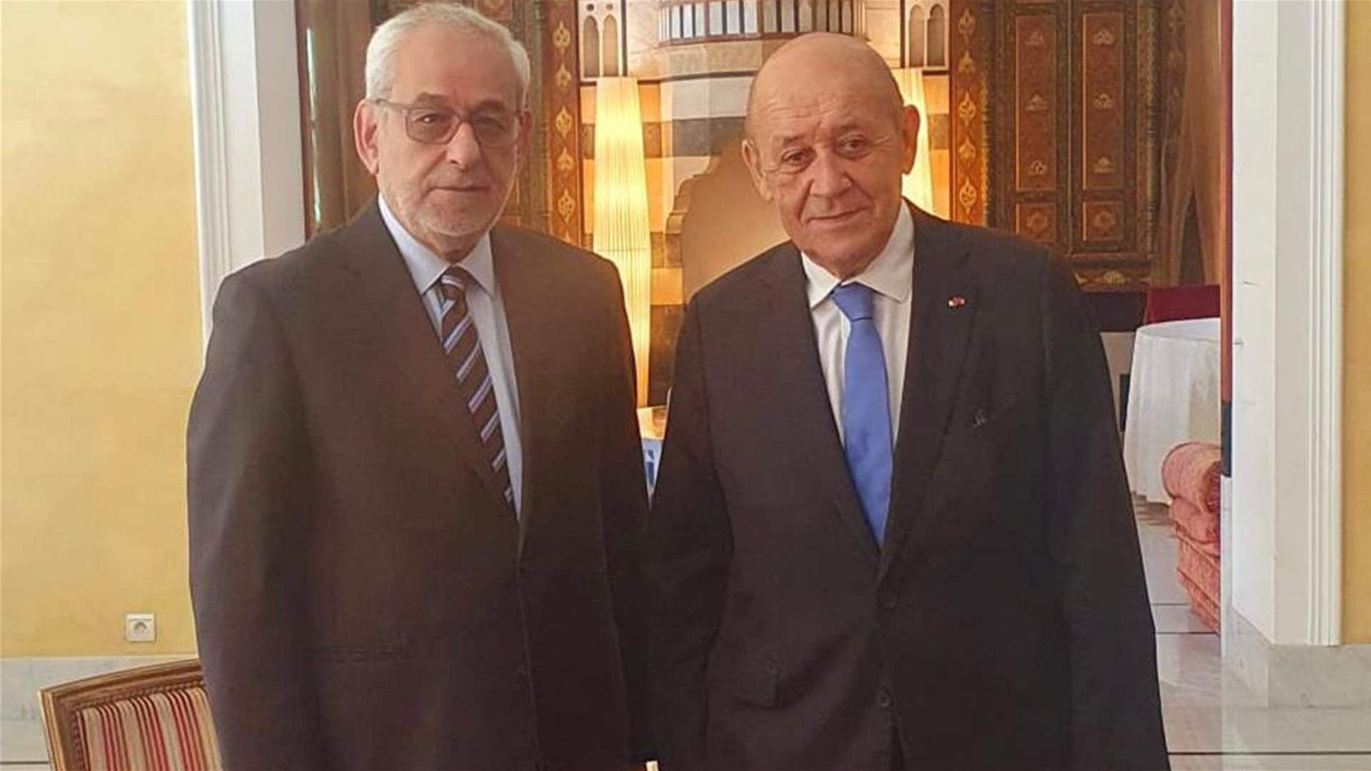Le Drian&#39;s meeting with MP Pakradounian: Electing a consensus president is a fundamental step forward