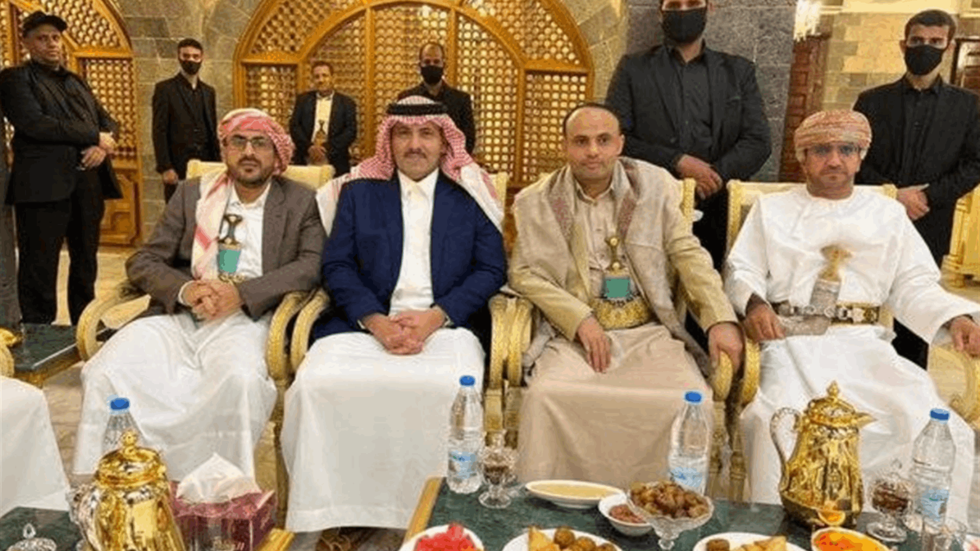 رئيس وفد الحوثيين إلى الرياض: السلام هو الخيار الأول