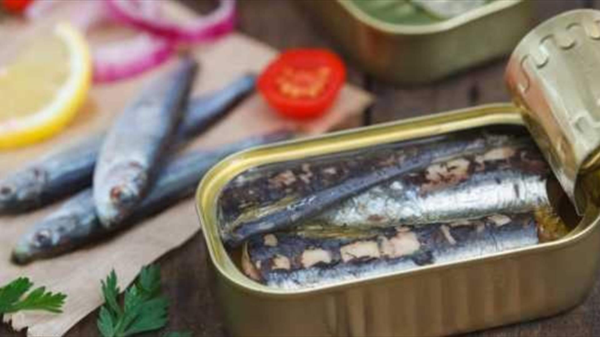 منظمة الصحة العالمية تكشف: حالات تسمم إضافية محتملة بسبب تناول سردين معلب في فرنسا!