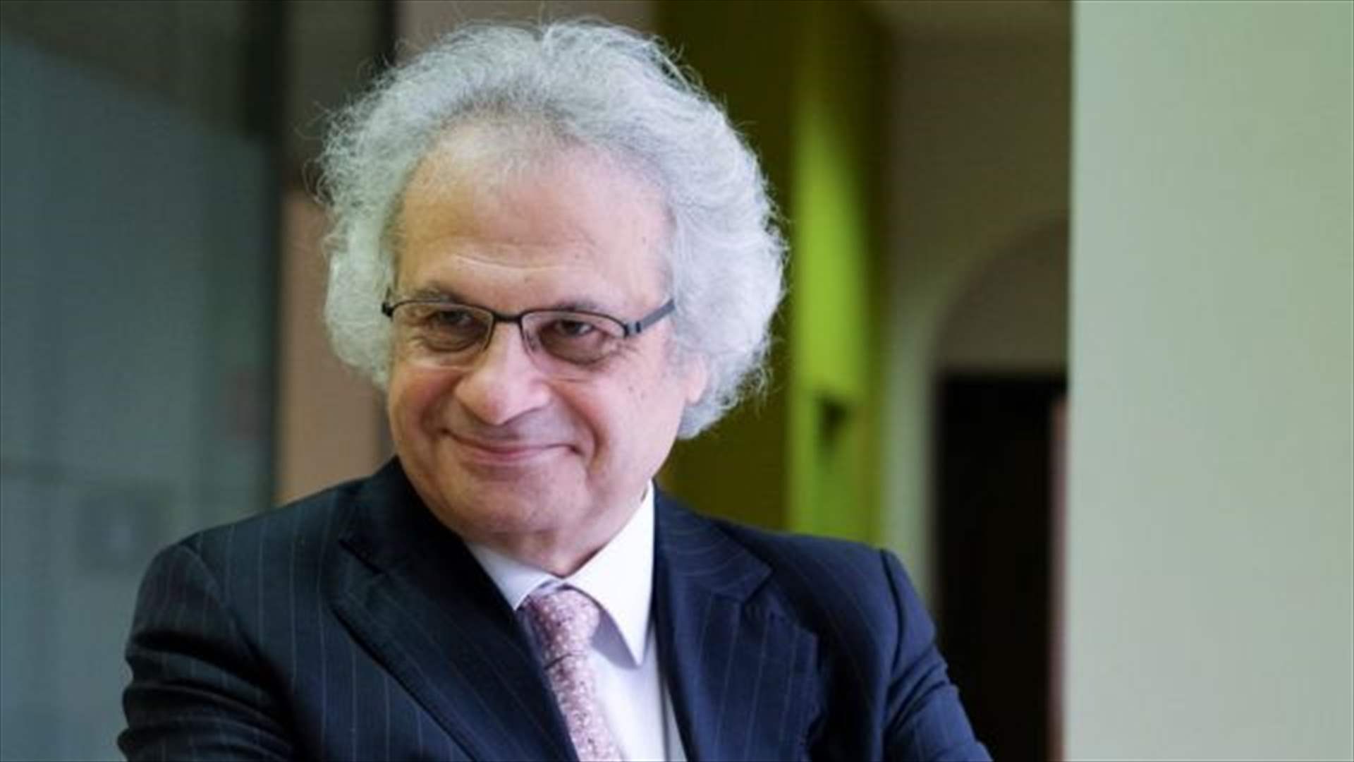 باب الترشيحات على منصب السكريتير الدائم للأكاديمية الفرنسية يُقفل ومعلوف أحد المرشحين