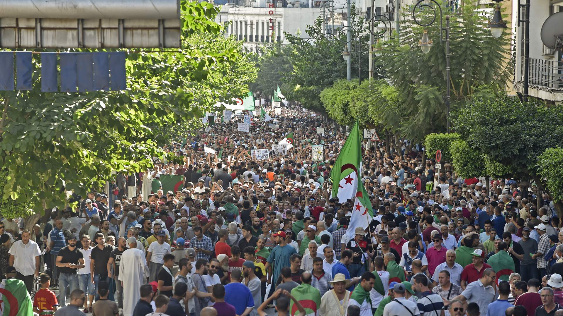 الأمم المتحدة تدعو الجزائر إلى &quot;عفو&quot; عن المعتقلين بسبب مشاركتهم في الحراك