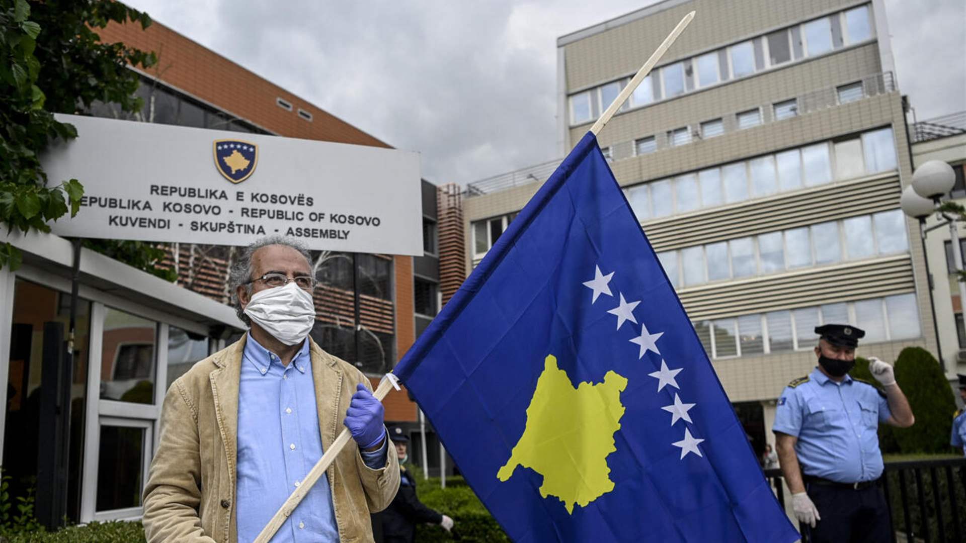 ثلاثة أشخاص رهن الحجز الإحتياطيّ في كوسوفو