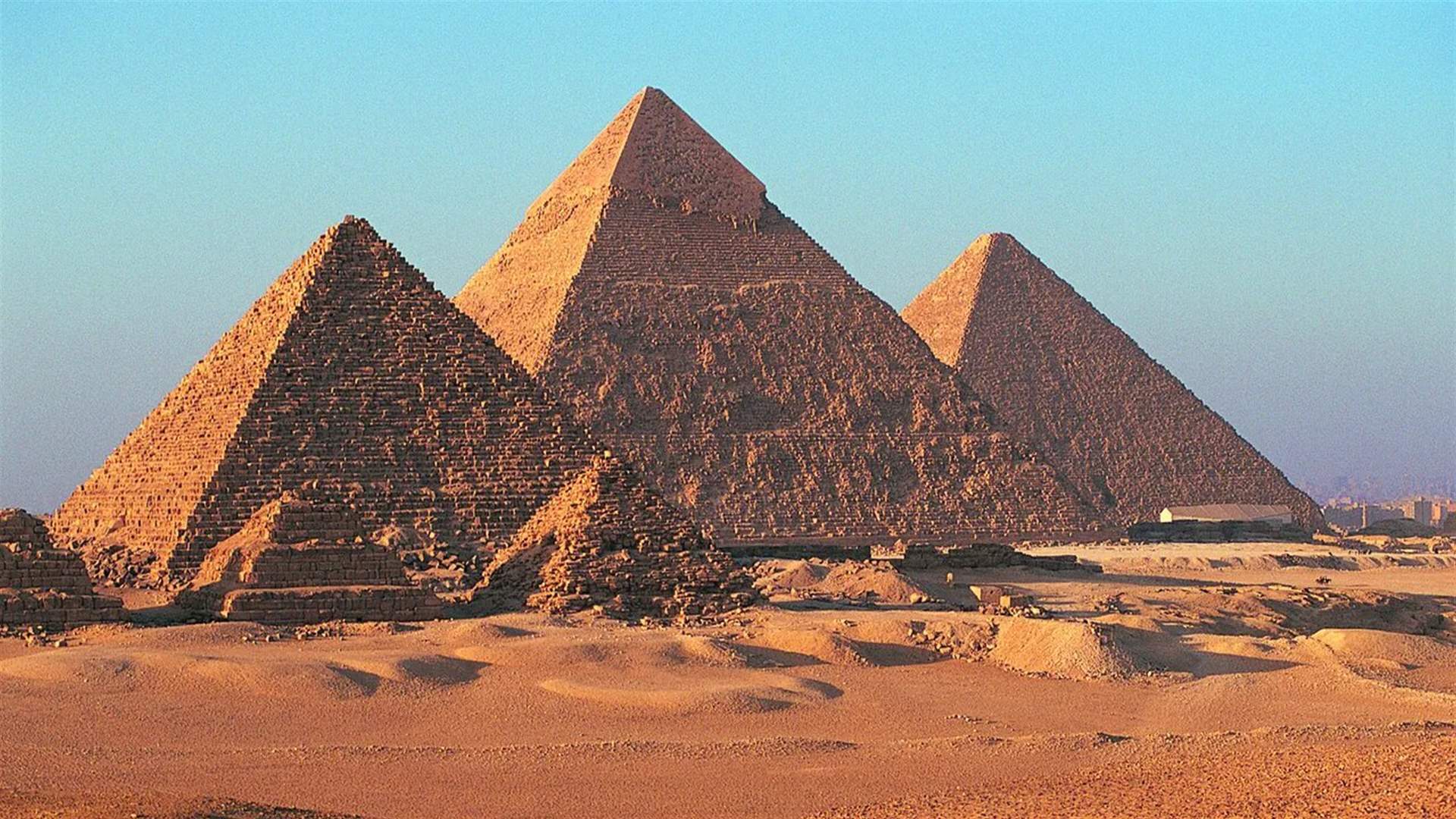 اكتشاف غرف &quot;سريّة&quot; داخل أحد أهم الأهرامات المصرية... وهذه التفاصيل! (صور)