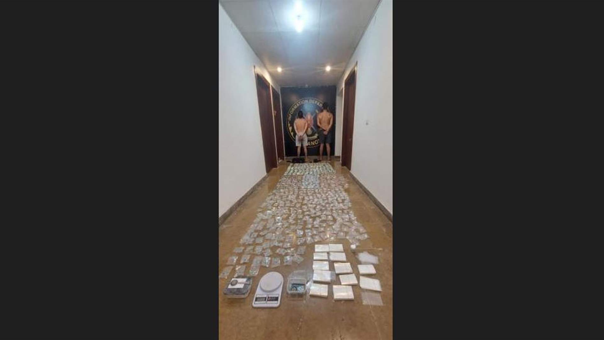 مداهمة لشعبة المعلومات في برج البراجنة وضبط كمية كبيرة من المخدرات