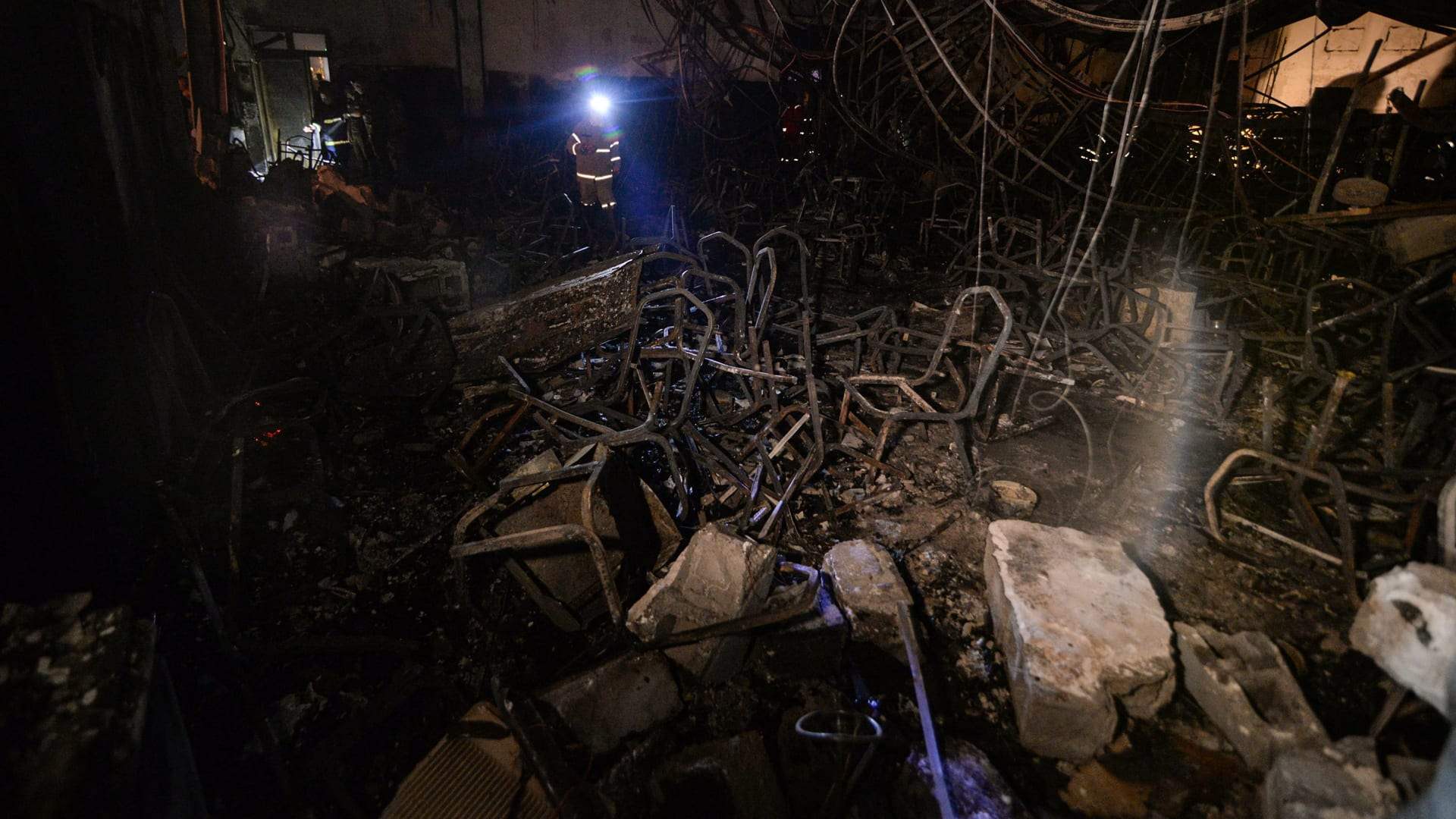 إقالة مسؤولين محليين في العراق إثر حريق حفلة الزفاف