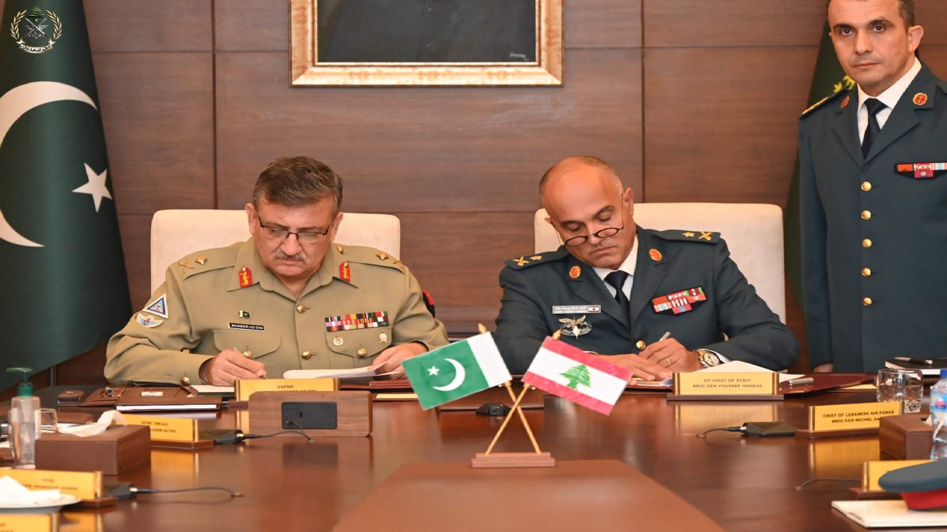 توقيع خطة التعاون العسكري للعام ٢٠٢٤ بين الجيشين اللبناني والباكستاني