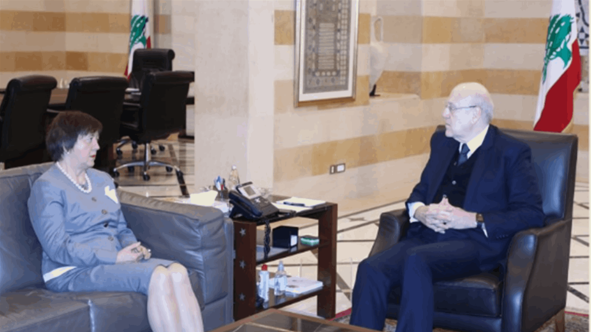 ميقاتي بحث مع فرونتسكا في موضوع رئاسة الجمهورية والمباحثات مع صندوق النقد الدولي