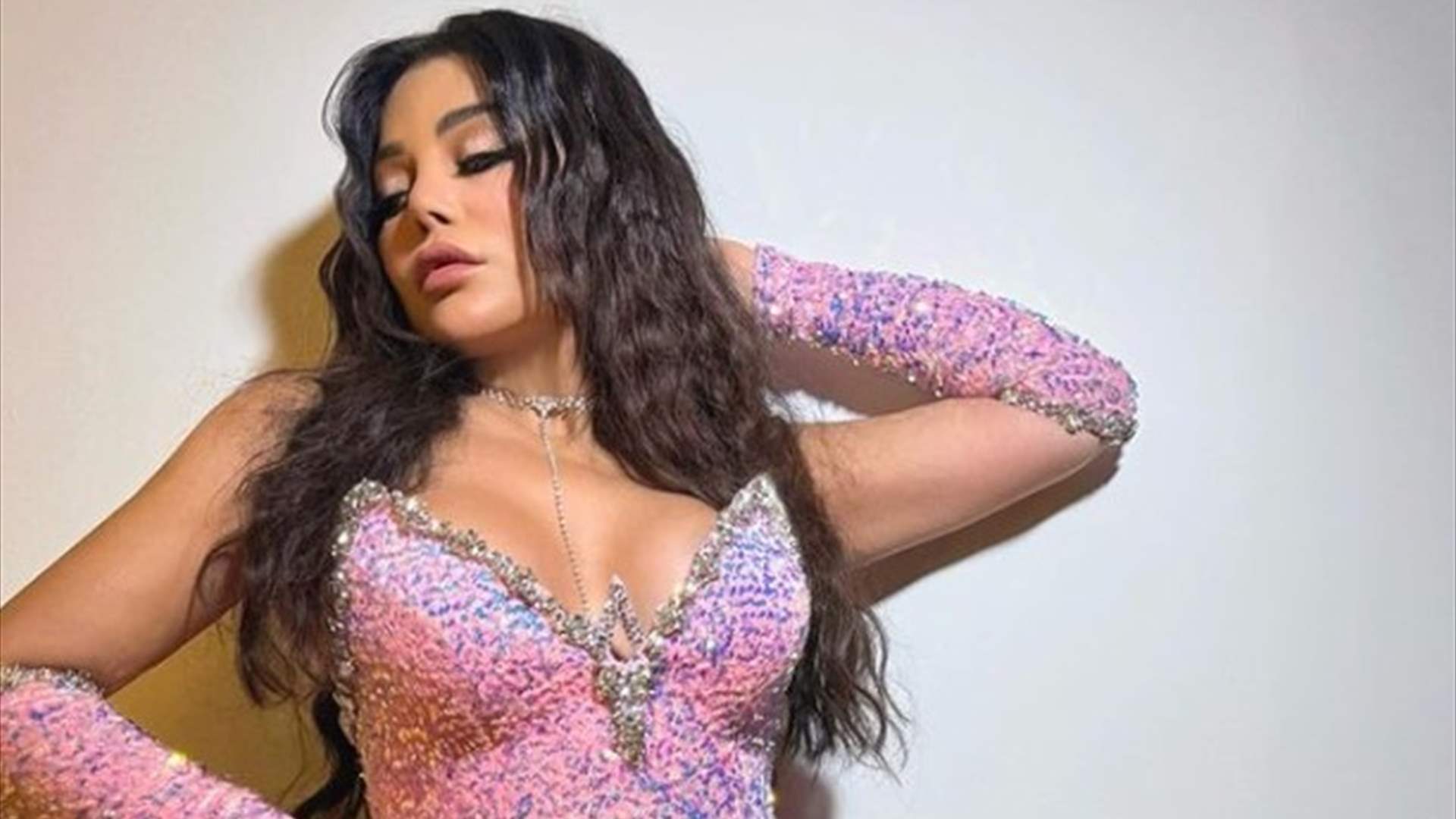 هيفاء وهبي ترحّب بشهر أكتوبر بفيديو مميّز.. شارف على تخطّي المليون مشاهدة!