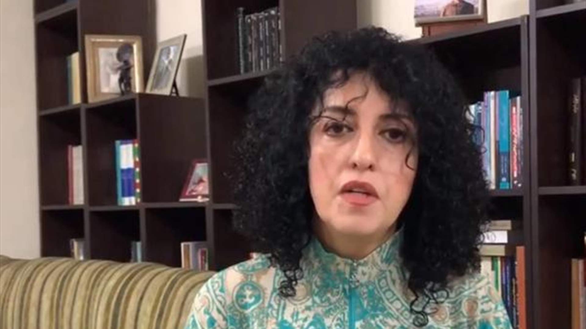 الصحافية الإيرانية المسجونة في طهران تفوز بجائزة نوبل للسلام