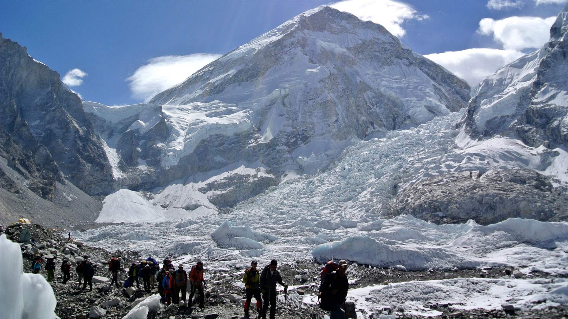 China&#39;s extended climate change monitoring on Himalayan peak