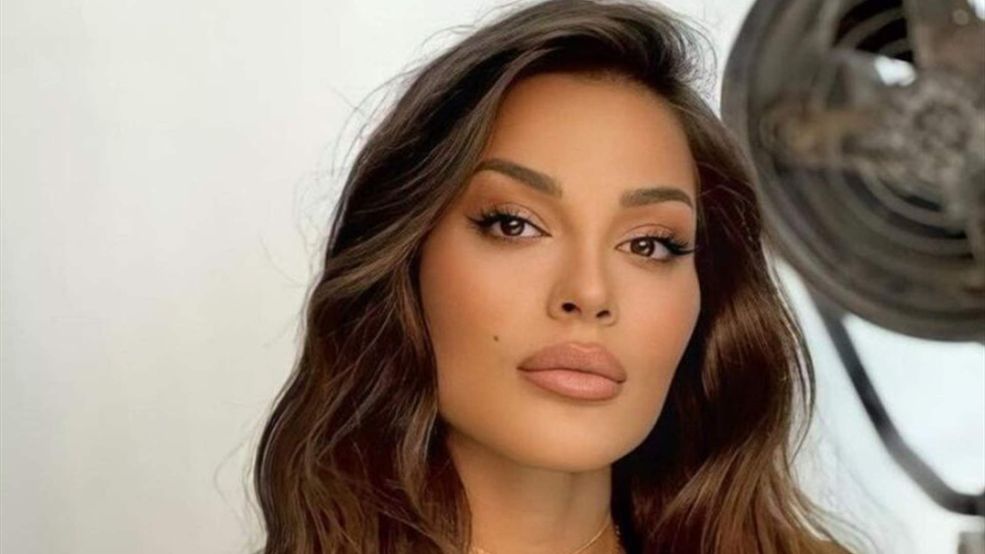 نادين نسيب نجيم تستخدم هاشتاغ "فلسطين تقاوم": الله يساعد هالشعب المحروم! 