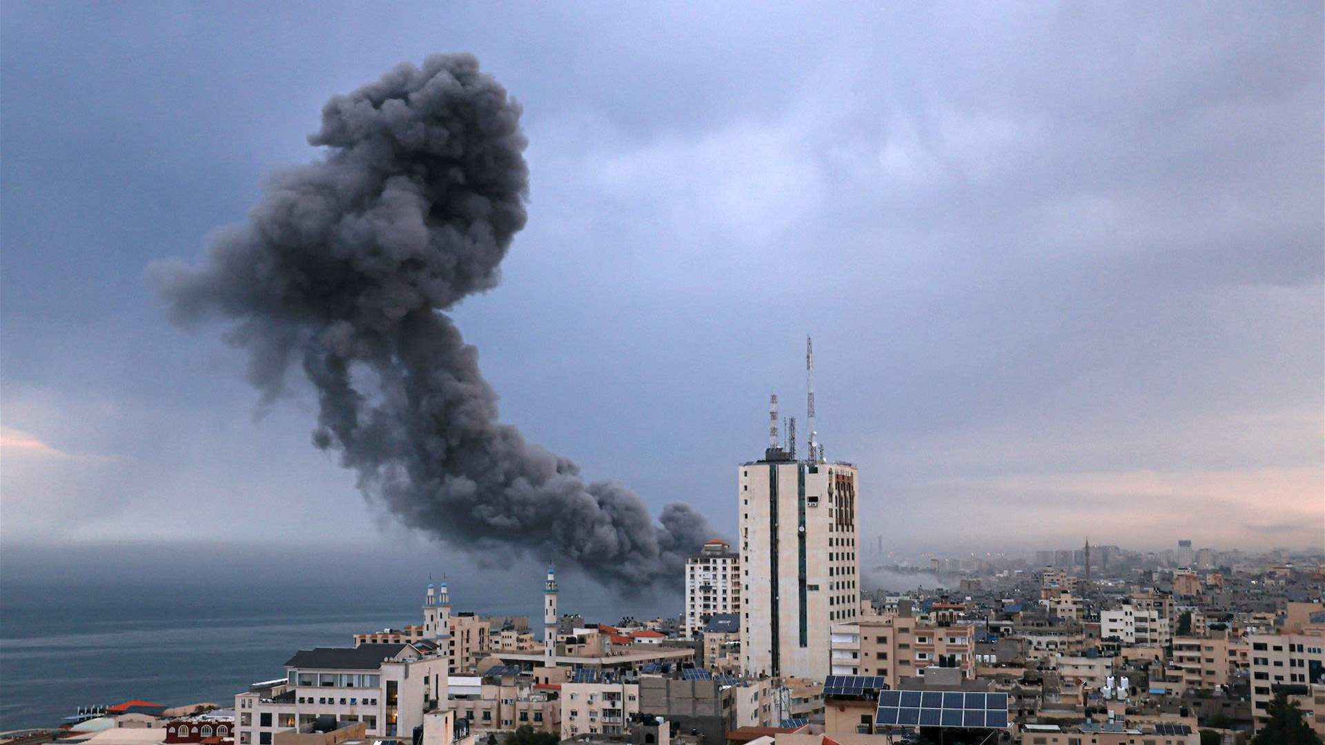 Al Jazeera: Alarm sirens sounded in the area surrounding Gaza, Ashkelon, Mish&#39;an, Mavki&#39;im, and Beit Shikma