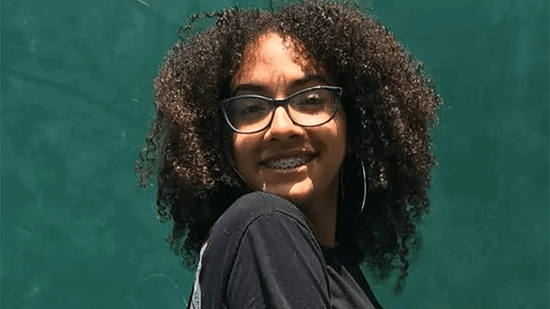 وجدوا جثتها ملفوفة في ستارة حمام ومنشفة... وحبيبها أكد: لم أقصد أن أفعل ذلك! 