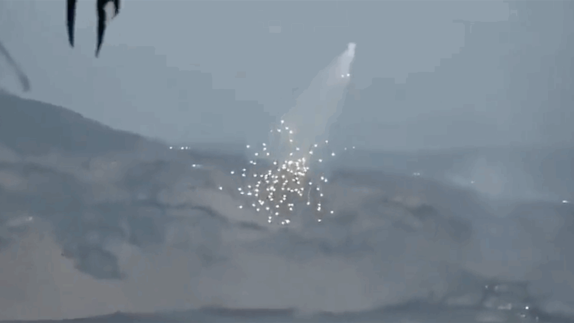 Approximately five white phosphorus missiles fired on the outskirts of Alma al-Shaab