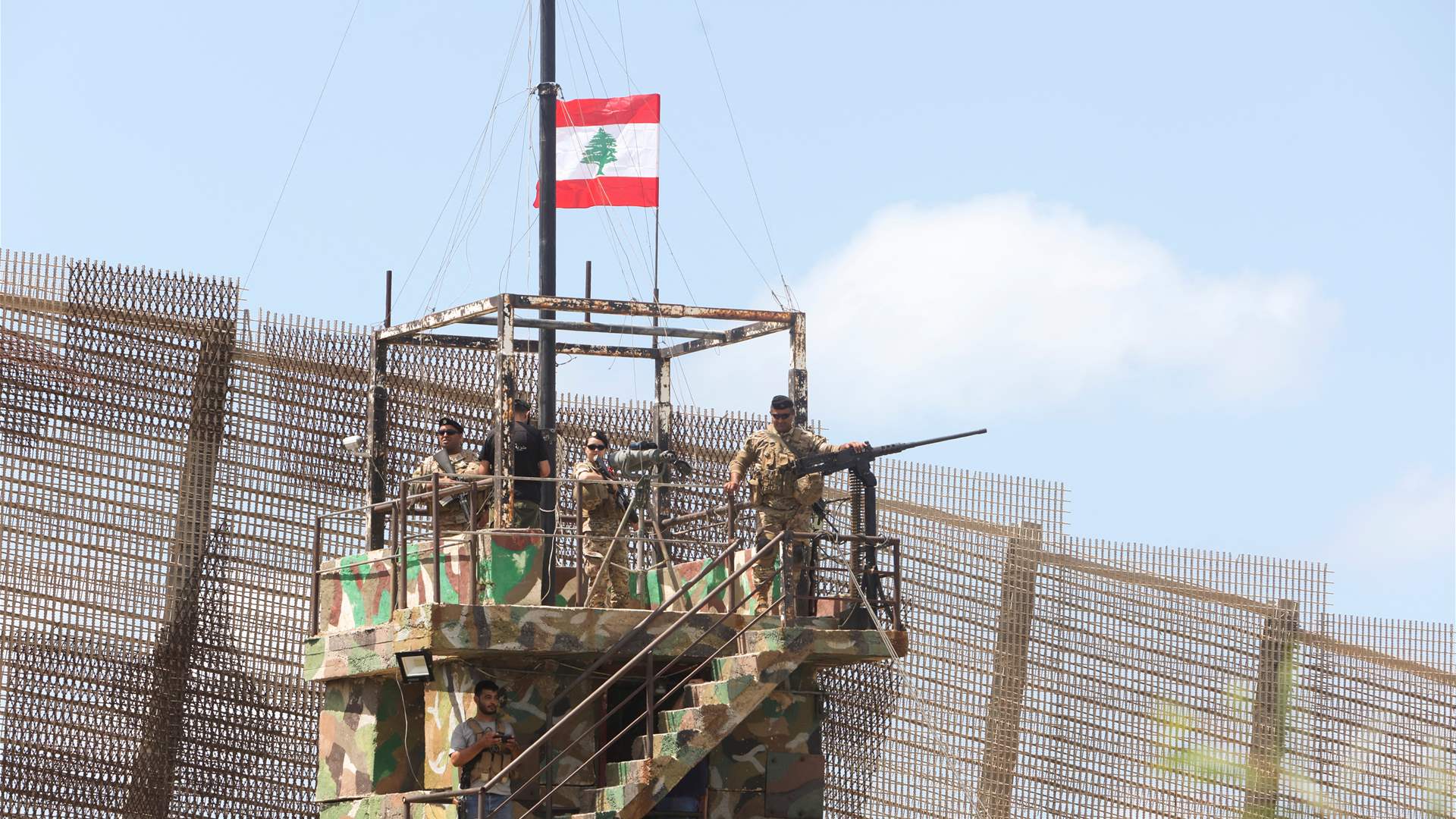 LBCI's sources: Israeli bombing targets the observation tower of a Lebanese army center in Alma al-Shaab