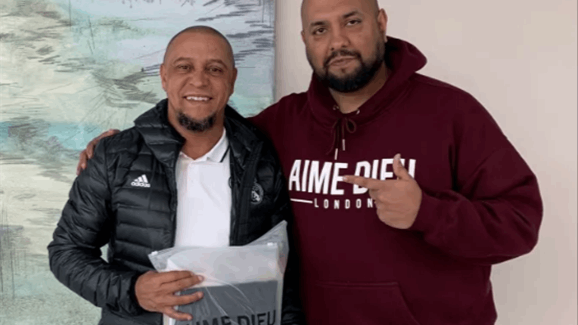"كنت بلا مأوى وأعيش في سيارتي" ...هكذا تحول رجل فقير إلى مدير علامة تجارية للملابس يرتديها أشهر النجوم!
