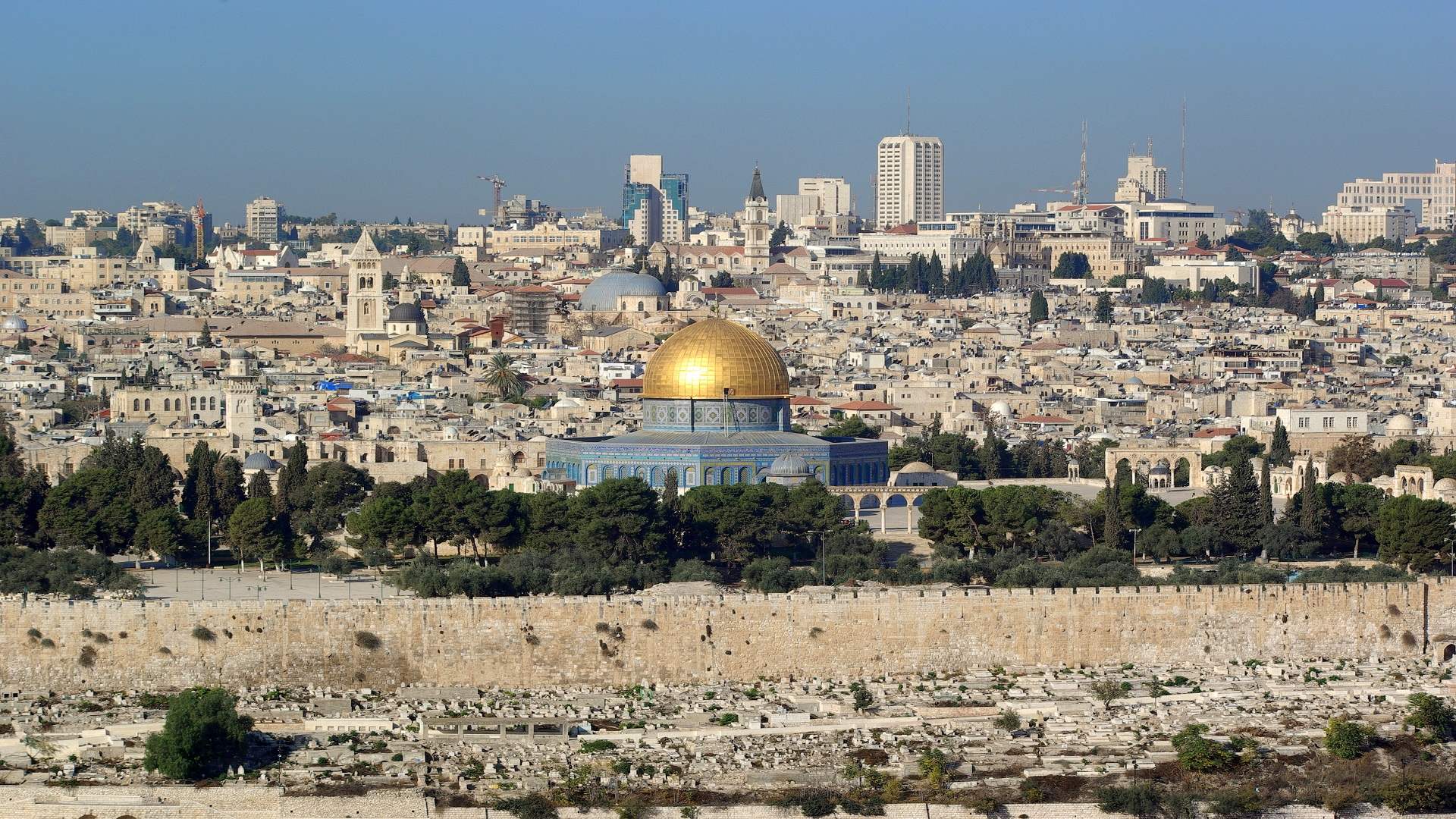 دوي صفارات الإنذار في القدس