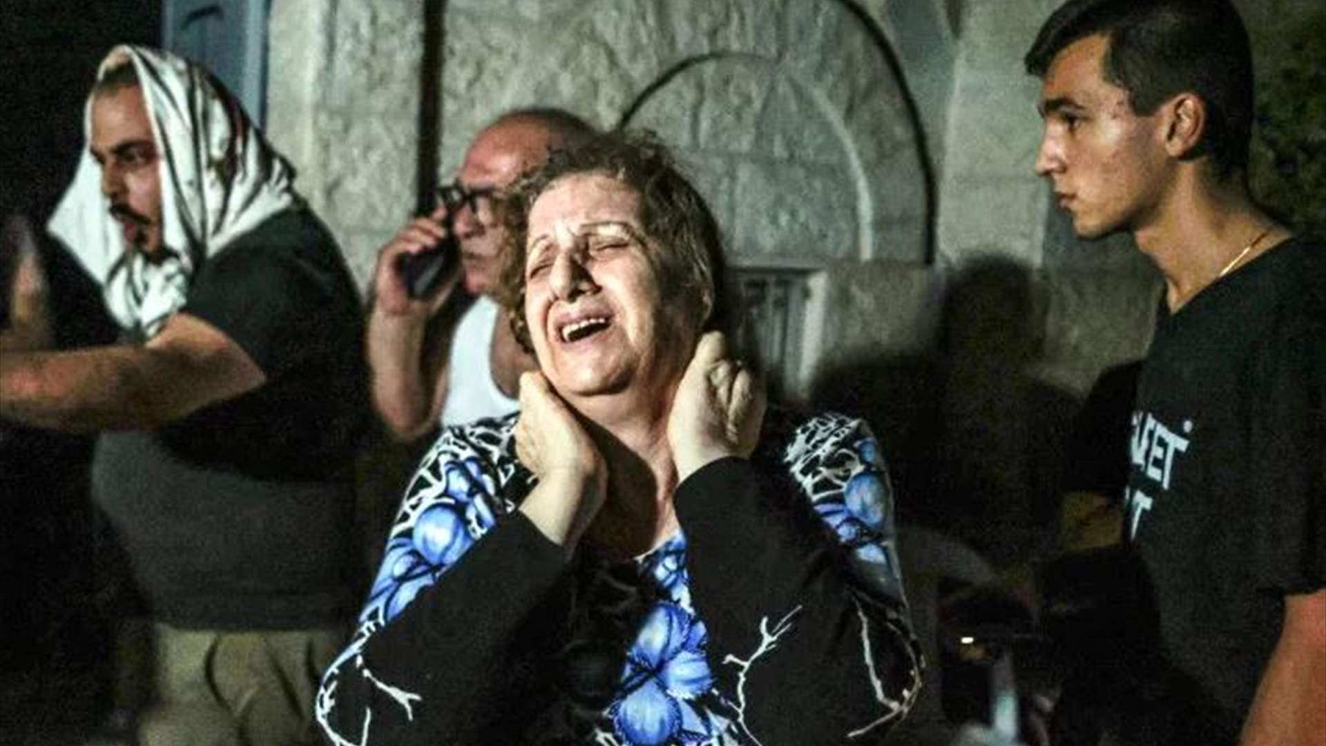  الجيش الاسرائيلي يقول إنه ضرب موقعا مرتبطا بحماس بالقرب من كنيسة في غزة
