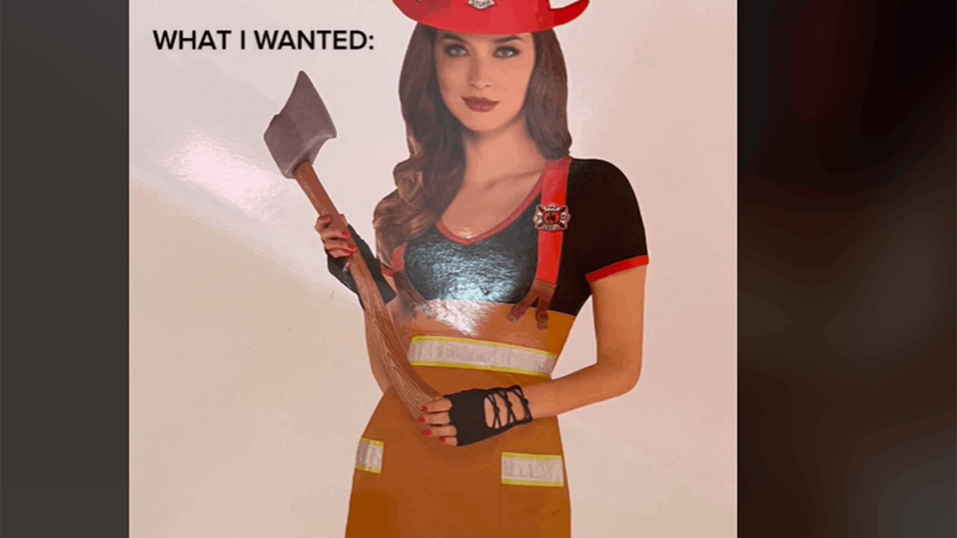 أرادت أن تبدو مثيرة بمناسبة هالوين فطلبت زيّ رجل إطفاء... ما حصلت عليه صدمها! (فيديو)