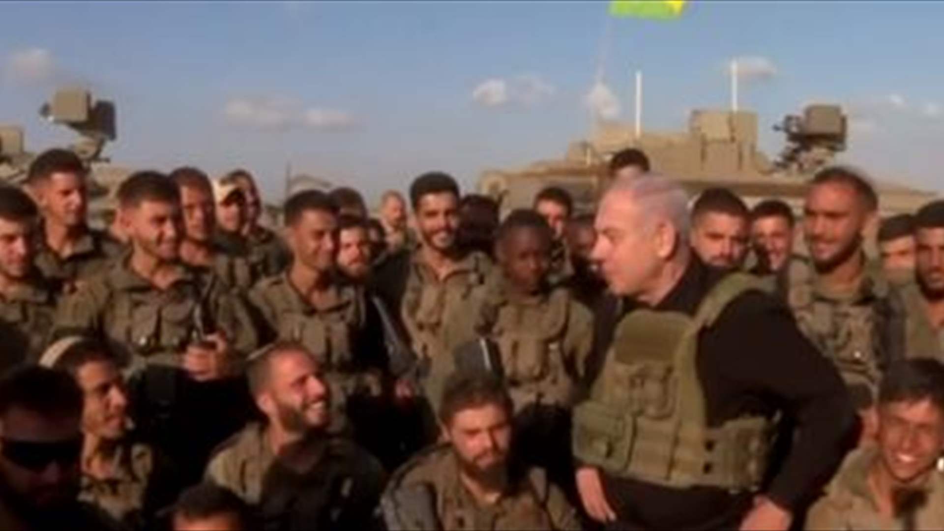 Netanyahu visits Israeli army troops on the frontlines