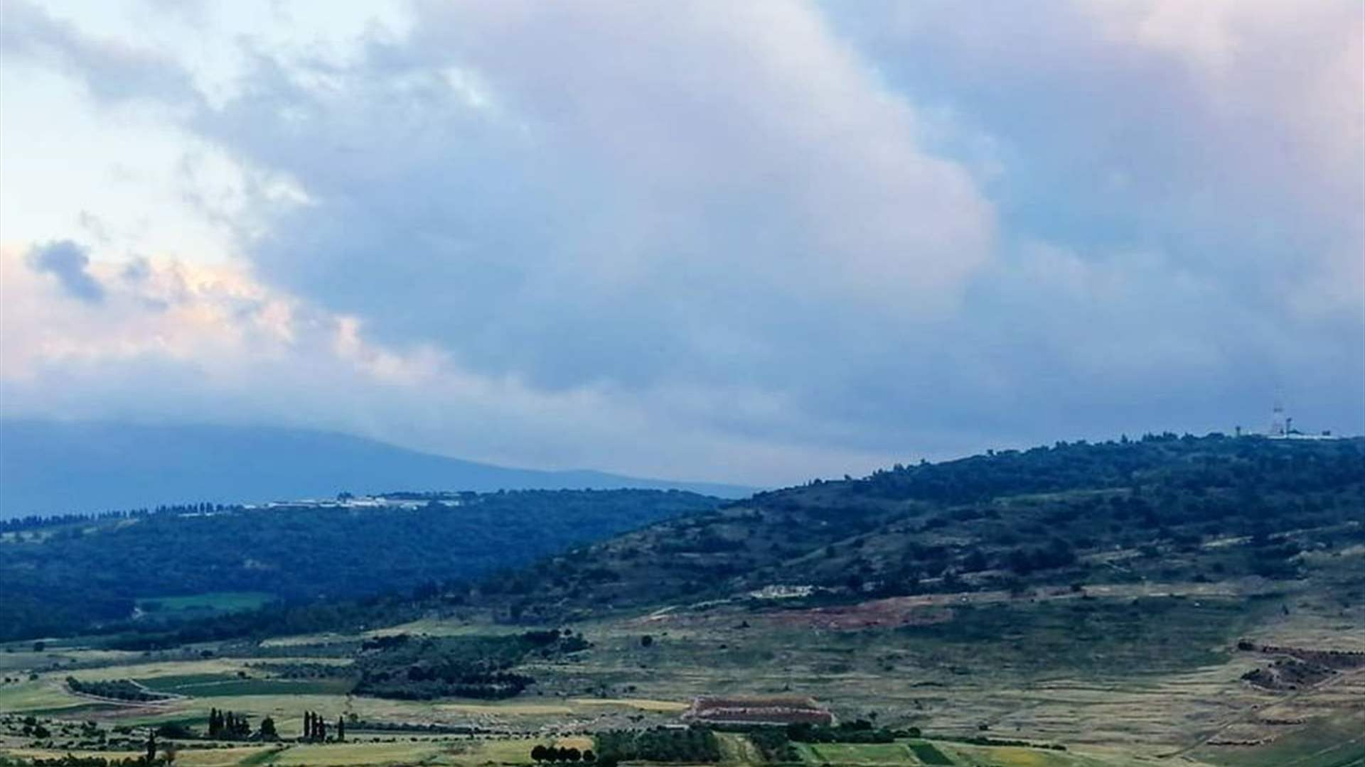 Clashes in the outskirts of Rmeish, Yaroun as a result of Hezbollah targeting Israeli Hermon site