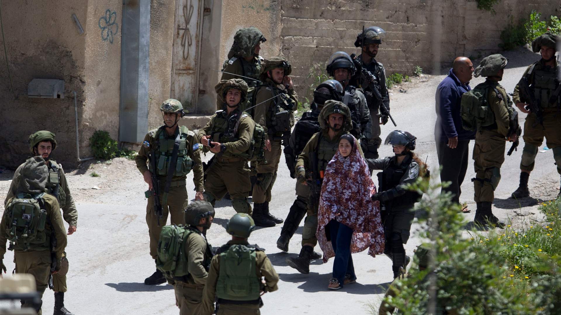 Al Arabiya: Israel says it has arrested 670 people in the West Bank, including 450 Hamas members