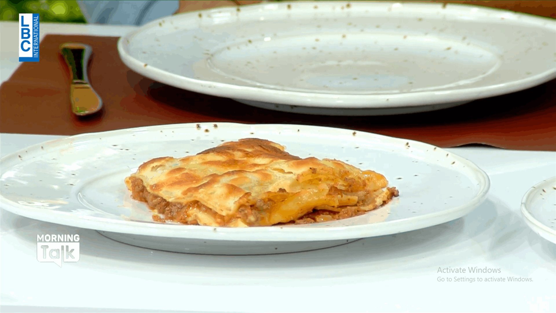 وصفة يعشقها الكثيرون... إليكم طبق &quot;Lasagna Bolognese&quot; على طريقة الشيف حنا طويل (فيديو)
