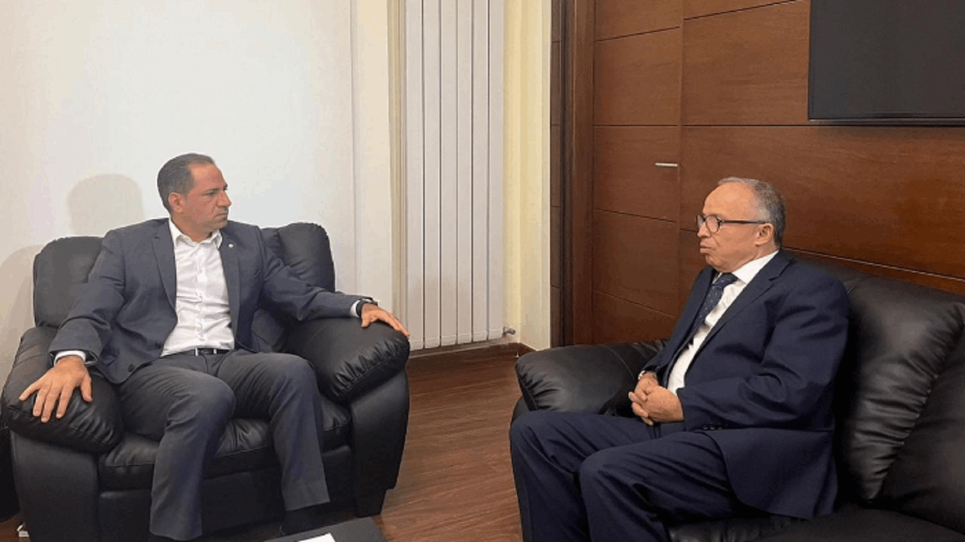 MP Gemayel meets Algerian ambassador to discuss regional developments