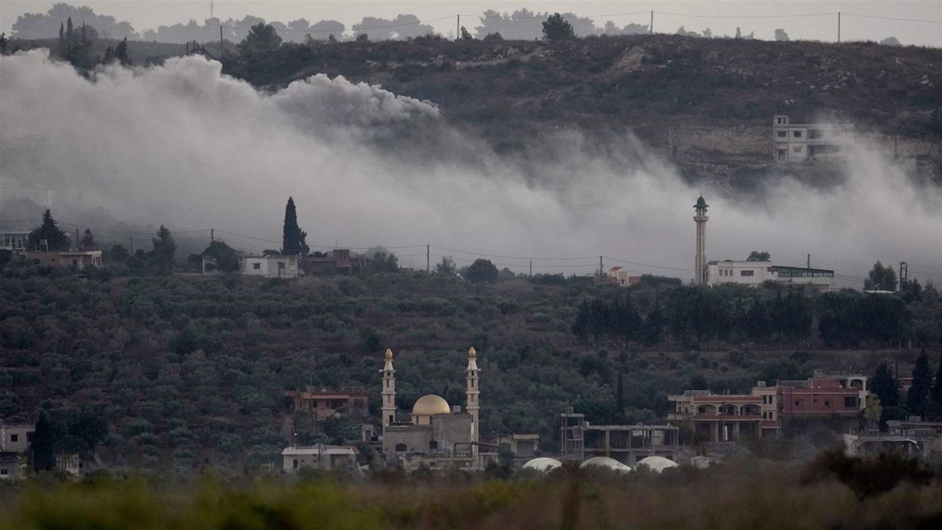 LBCI sources: Israeli army fires 12 shells at Lebanese Army&#39;s Jidar Center near Rmeish 