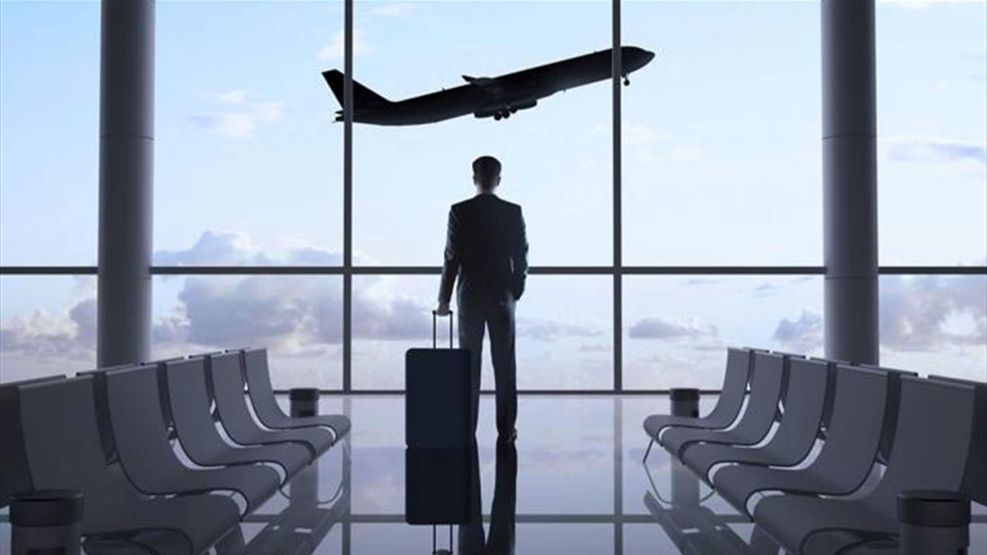 Economy Minister holds conference to address reducing the number of Middle East flights by up to 80 percent