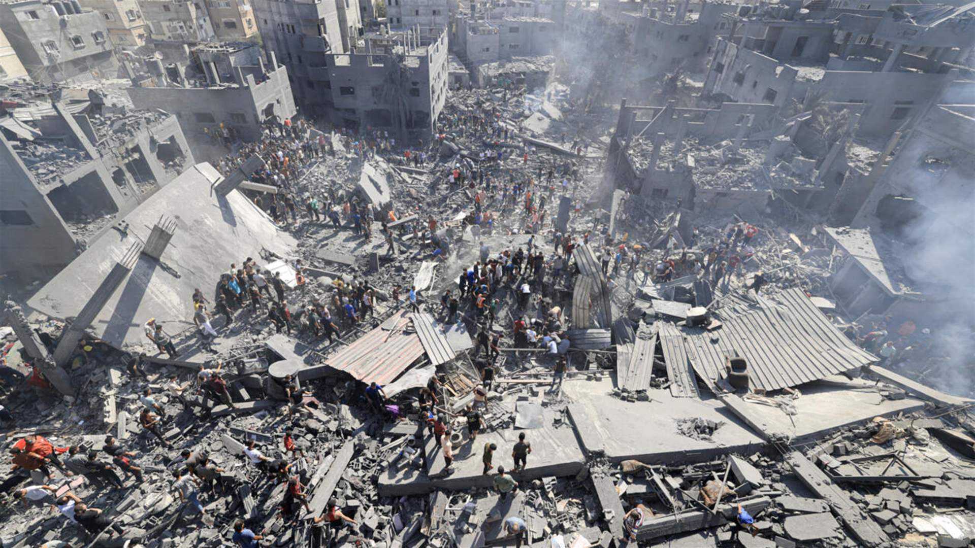 عائلات الرهائن تطالب بتفسيرات بعد تكثيف عمليات القصف في غزة
