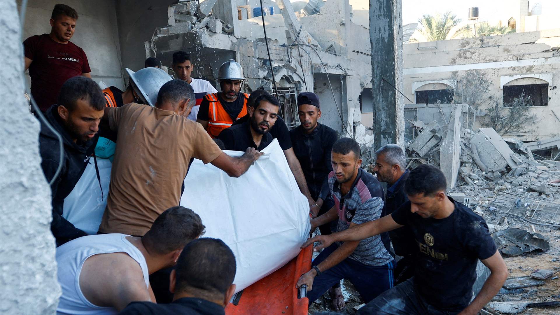 Death toll from Israeli bombing in Gaza Strip reaches 8,306