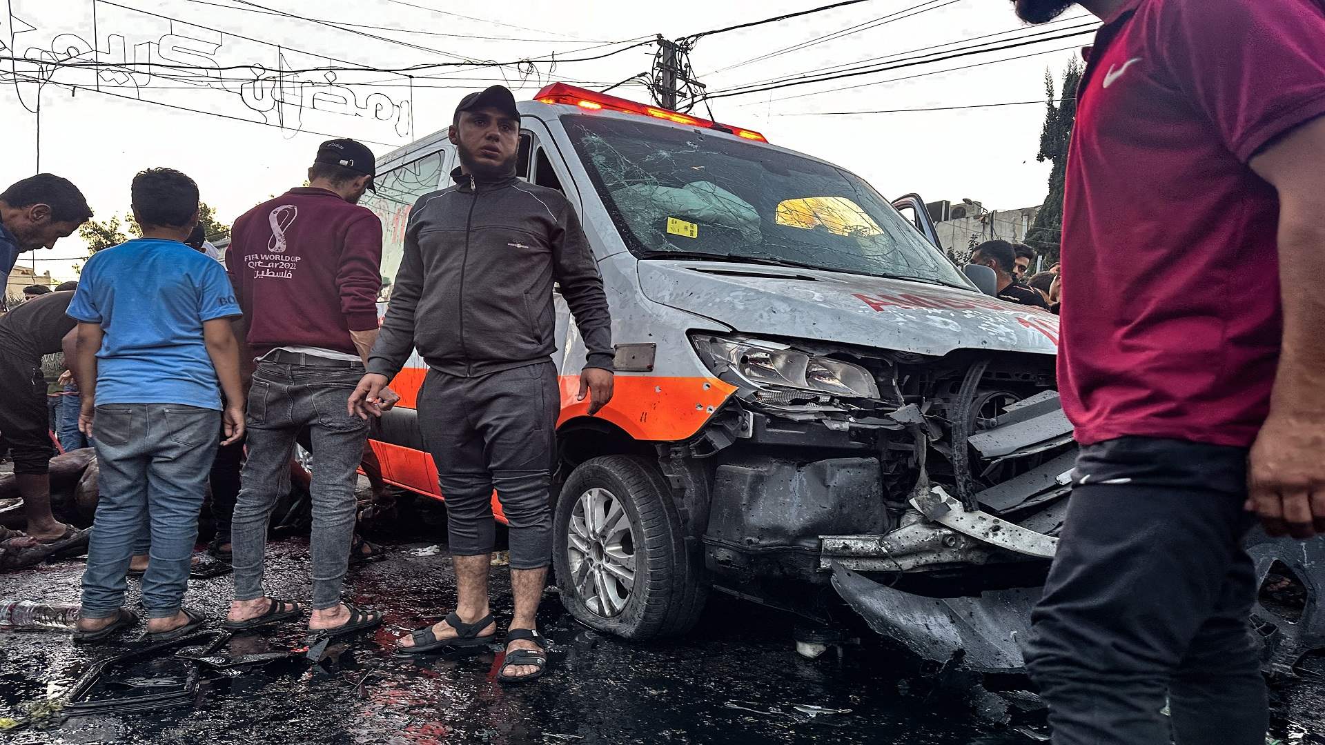 13 قتيلا في ضربة إسرائيلية استهدفت سيارة إسعاف في غزة 