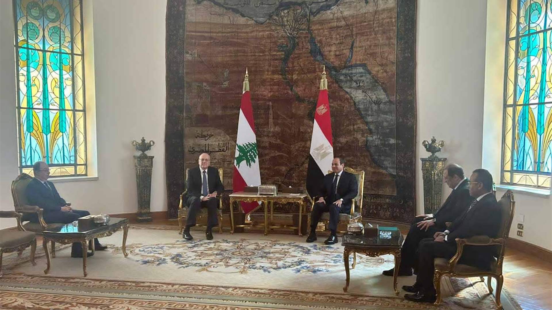 ميقاتي يجتمع والرئيس المصري عبد الفتاح السيسي في القاهرة