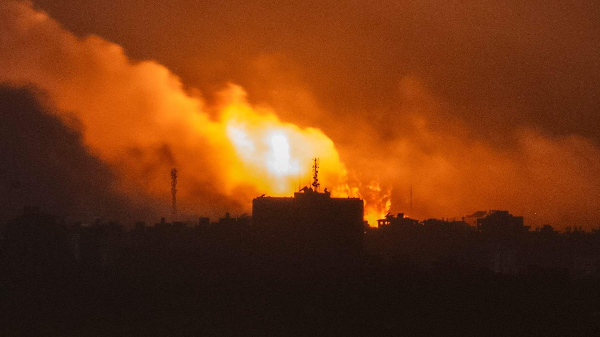 The Israeli army announces major ongoing strikes on Gaza