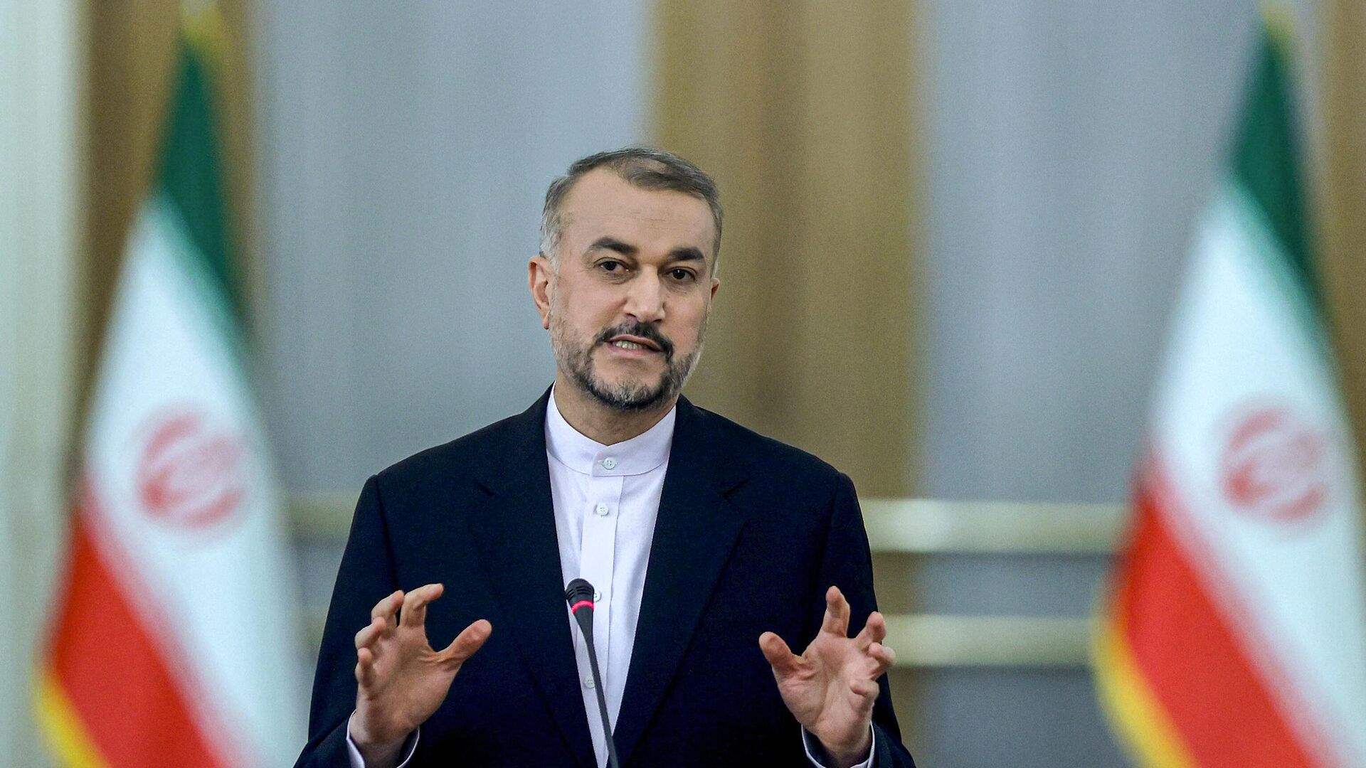 عبد اللهيان: الأميركيون يديرون لعبة الوقت في الحرب ضد غزة