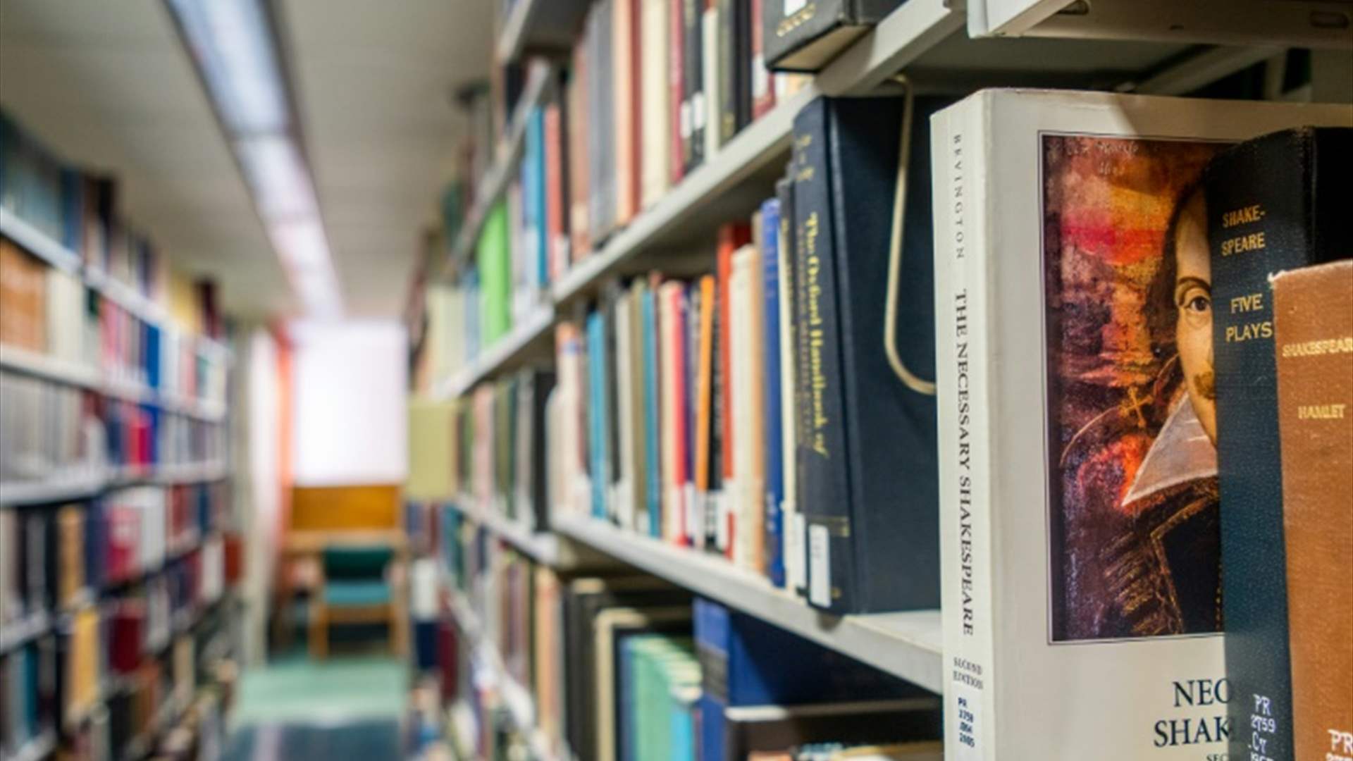 الكندي كيفن لامبير يفوز بجائزة ميديسيس الأدبية في فرنسا