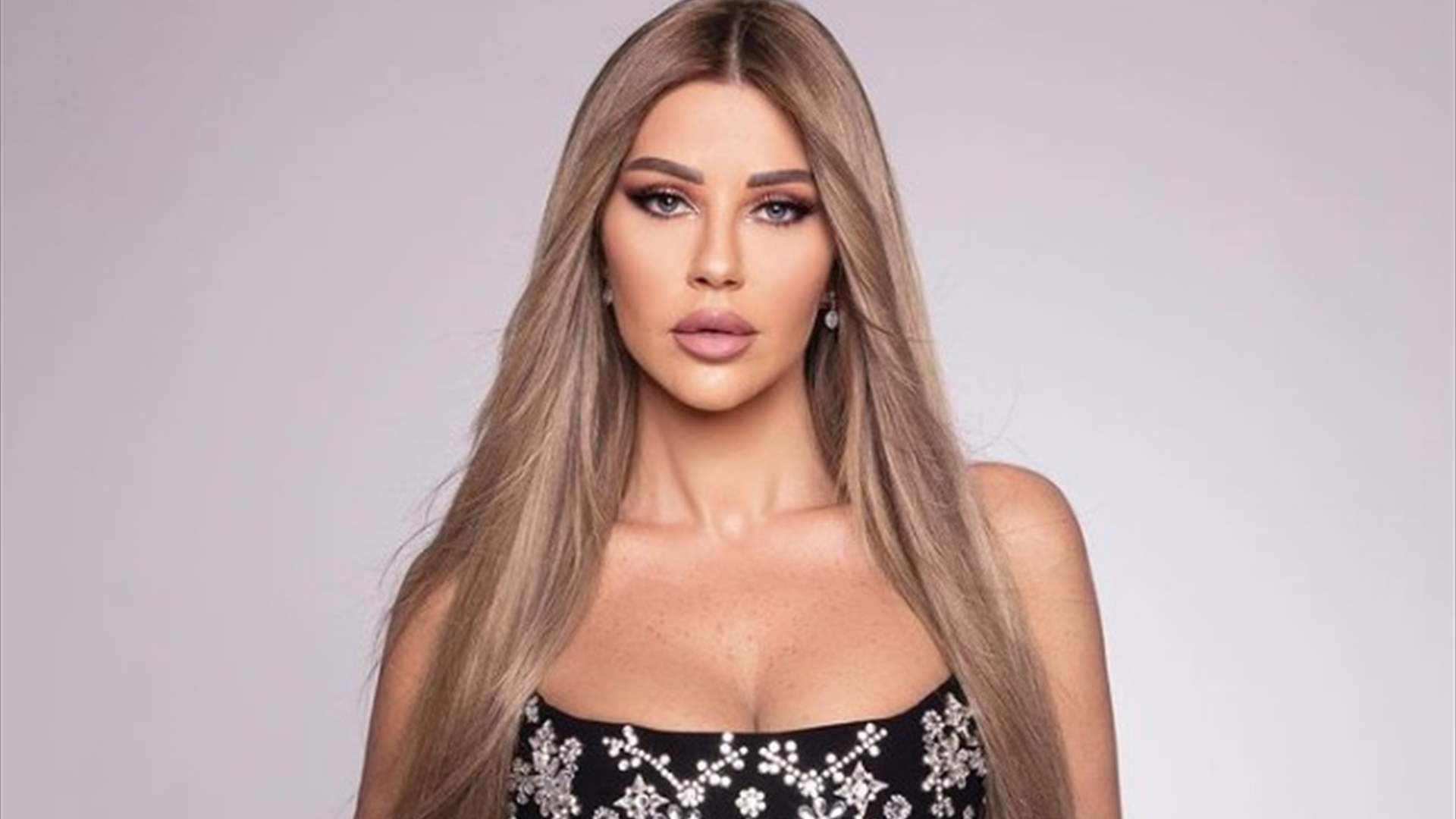 جمال ابنة كارلا حداد على مدى 14 سنة... حسناء مثل والدتها! (صور)