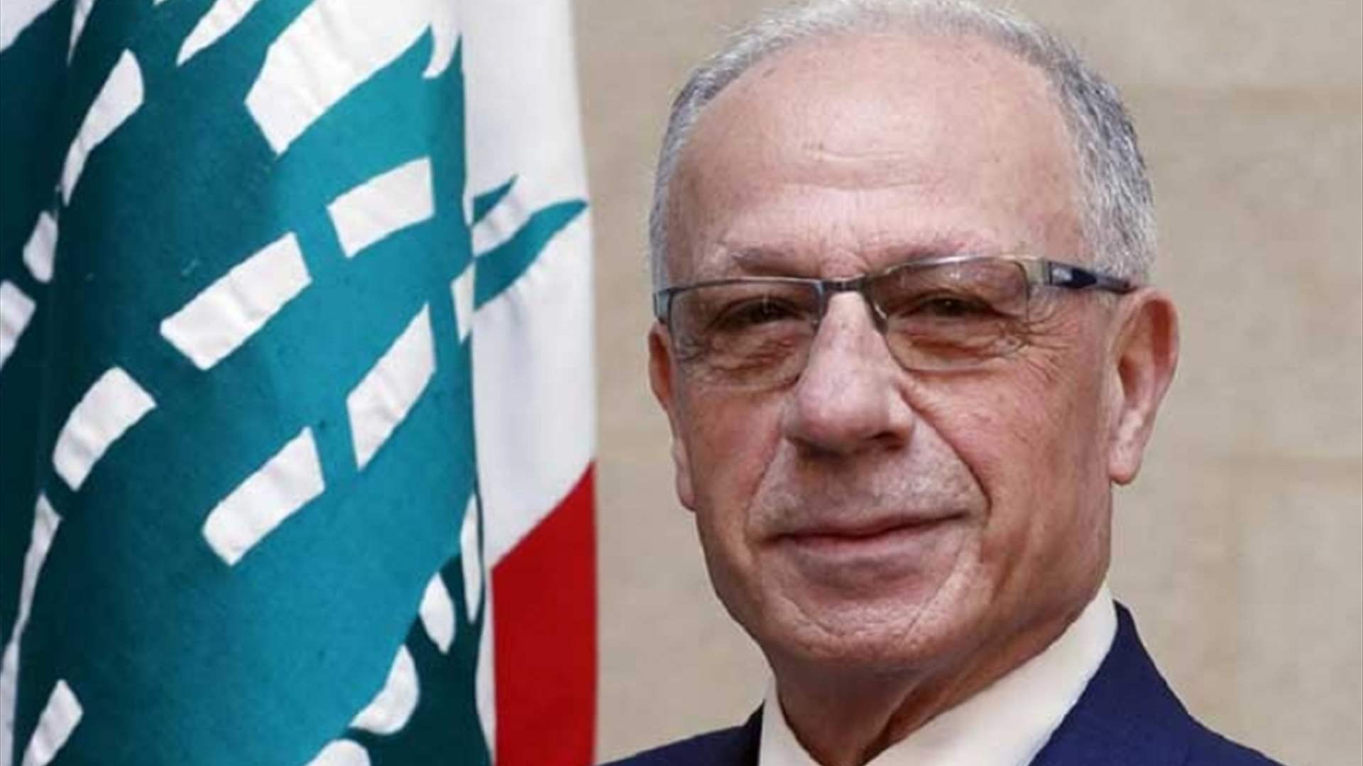  مصادر نقلا عن سليم: من يحرص على الجيش لا يجوز أن يخالف القانون أو أن يتخطى صلاحيات وزير الدفاع