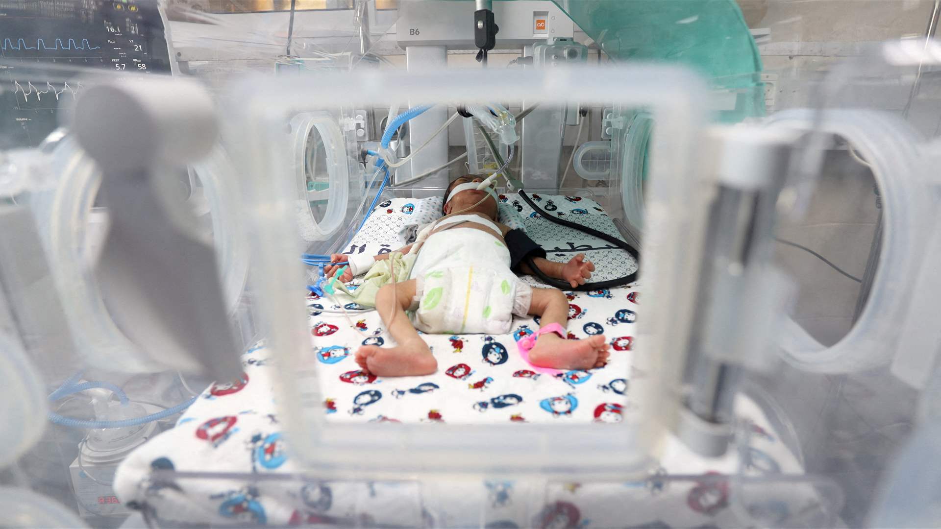 Israel&#39;s &#39;blockade&#39; unfolds humanitarian crisis in Al-Shifa Hospital: Premature infants pay the price