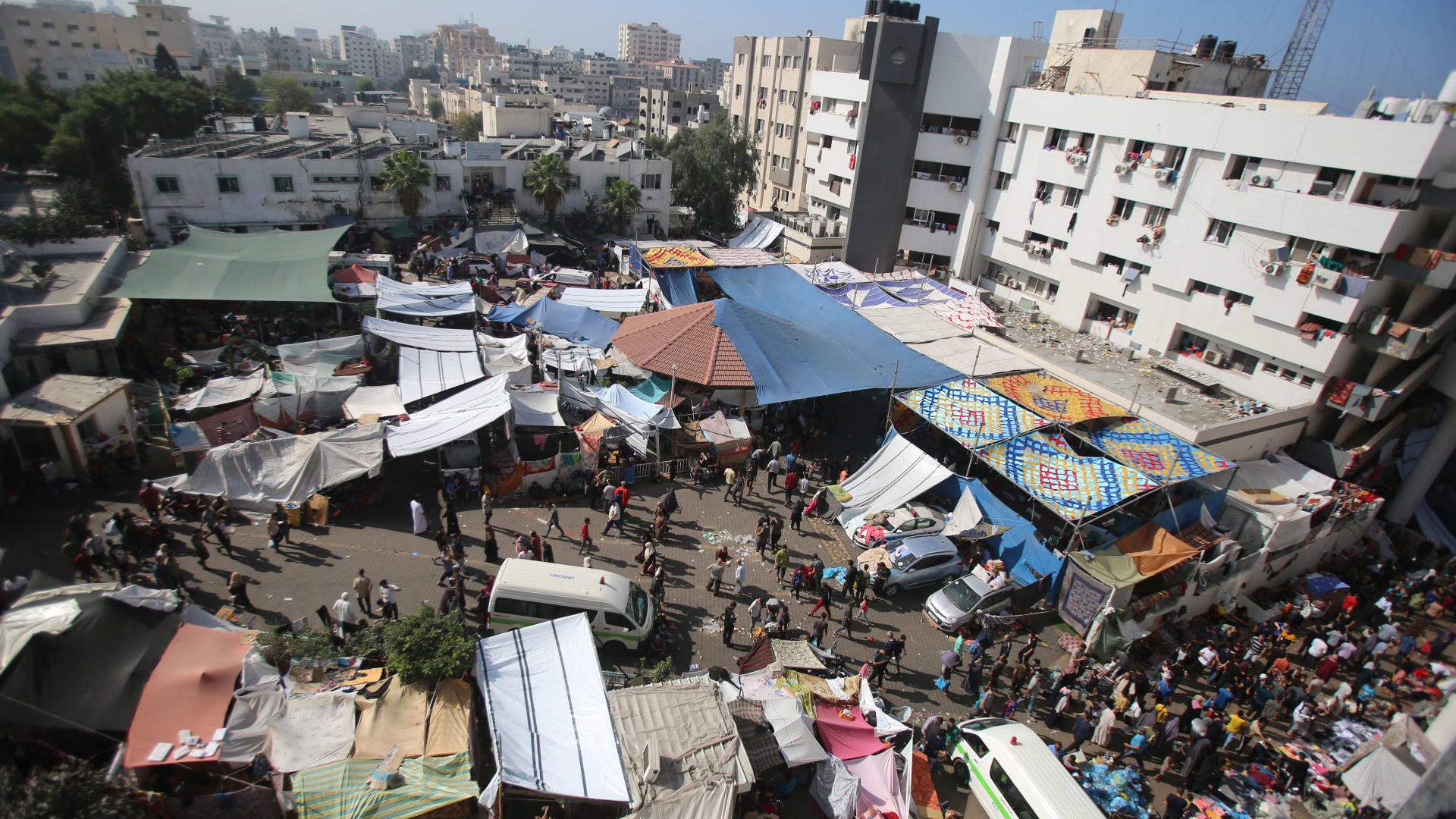 مدير المستشفيات في قطاع غزة يؤكد إجلاء 31 من الأطفال الخدج من مستشفى الشفاء