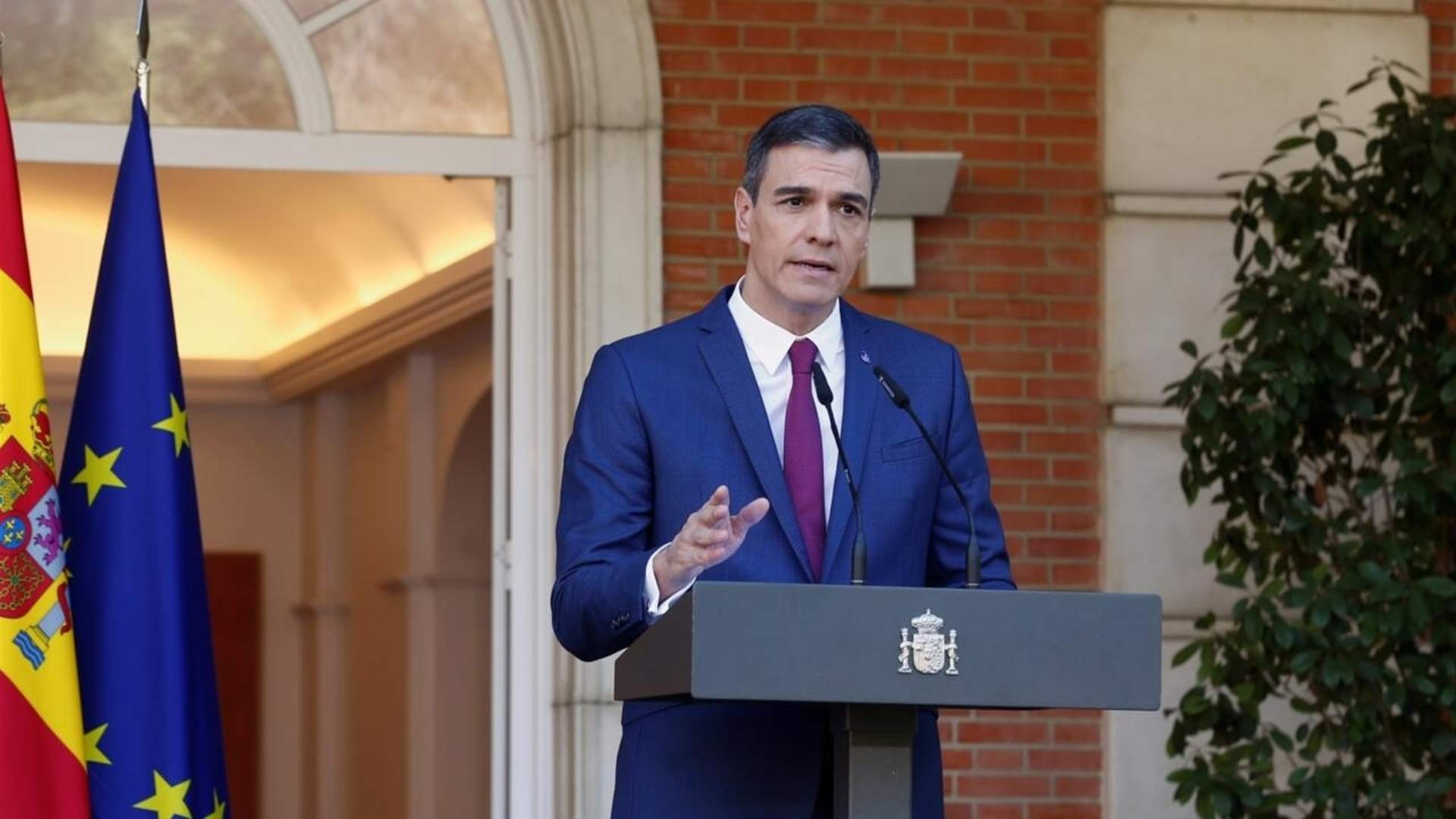 Spanish PM keeps most ministers in new cabinet