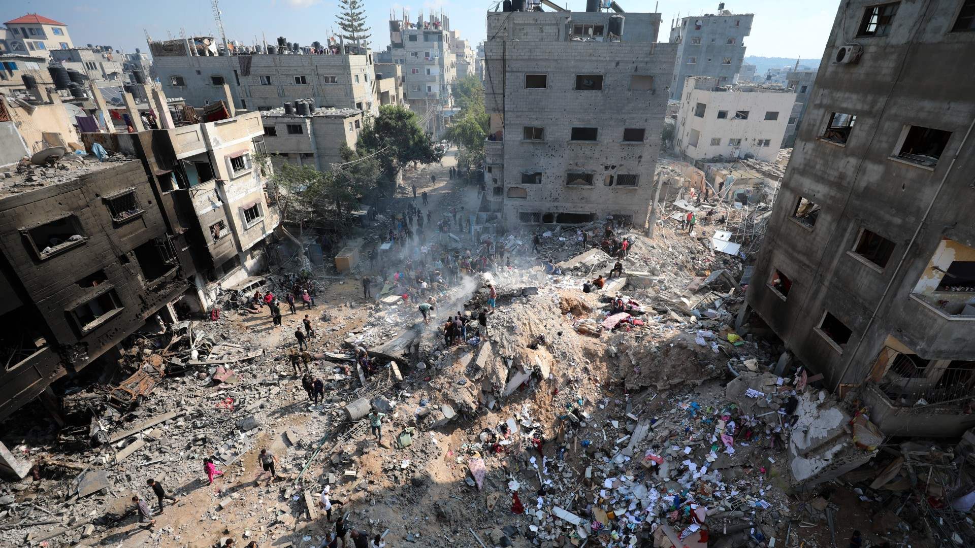 Hamas announces Gaza&#39;s death toll from the Israeli bombing surpasses 14,000