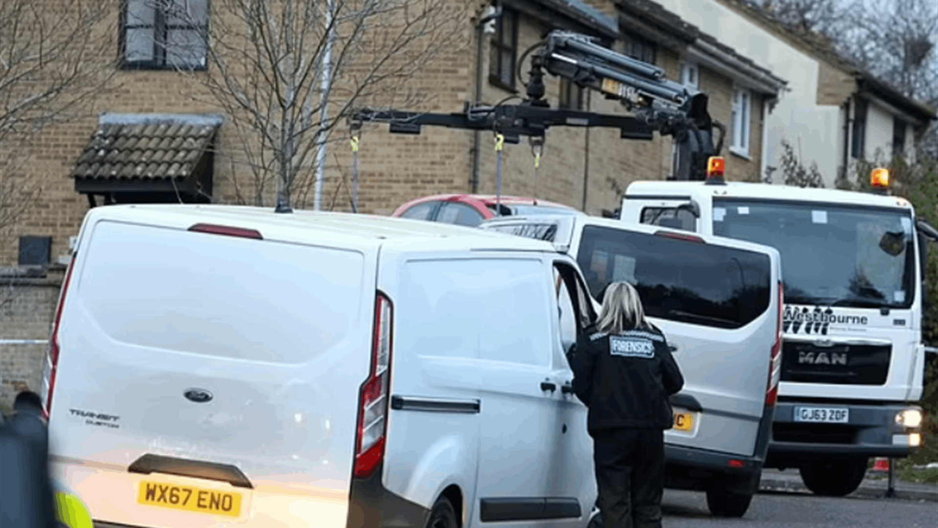 أمام مجموعة من الأطفال... جريمة قتل مخيفة أودت بحياة امرأة: مصير الأولاد محزن وهذا هو المتهم! 