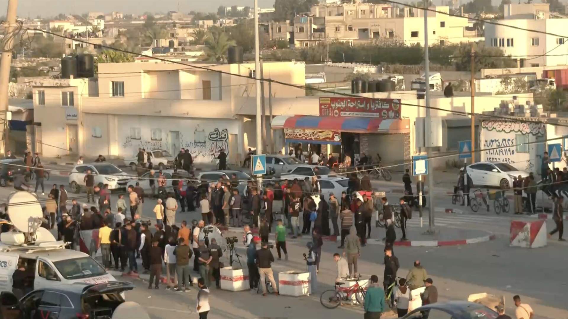 Israeli security source confirms the receipt of 13 Israeli hostages 