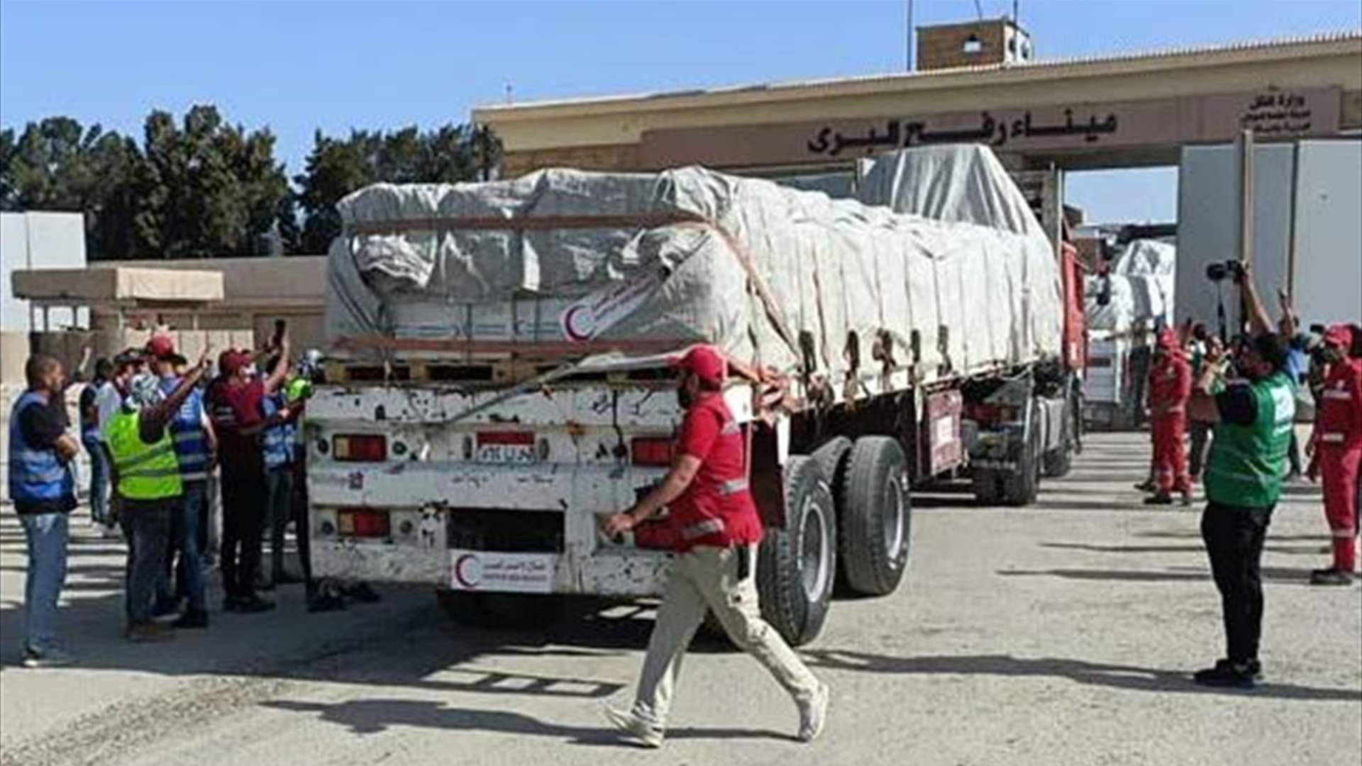 الأمم المتحدة تعلن تفريغ حمولة 137 شاحنة مساعدات في غزة 