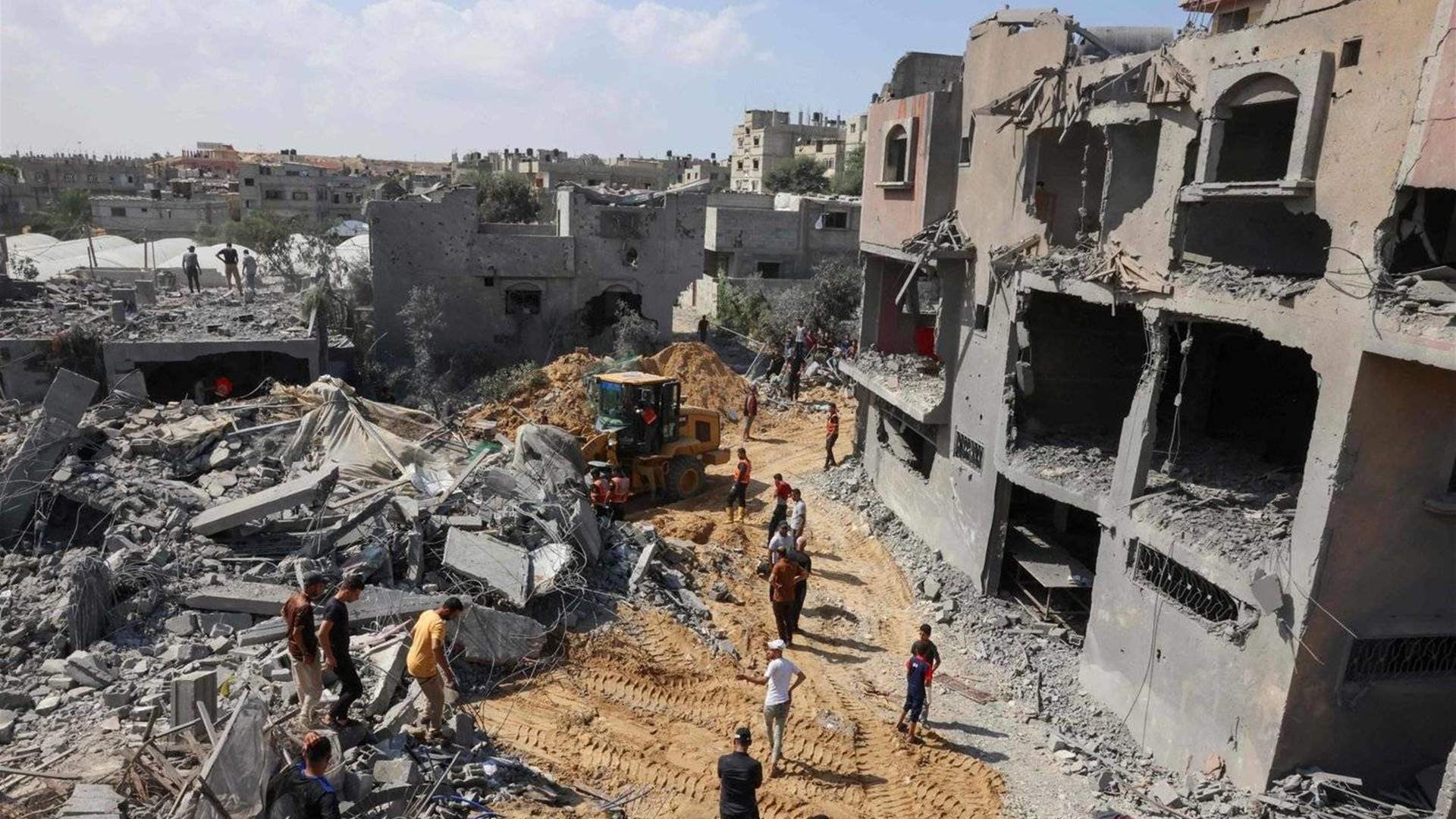 Gaza Civil Defense Director: We are working to recover bodies from under the rubble of destroyed houses in the eastern Gaza Strip