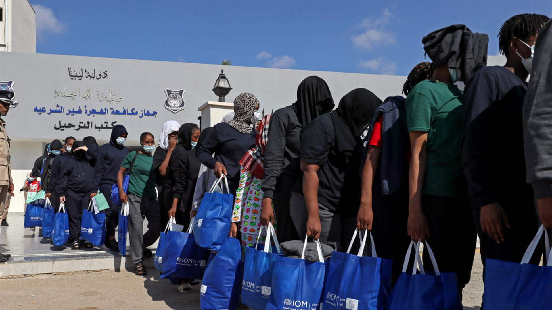 ليبيا تعيد 248 مهاجرًا إلى النيجر وتشاد