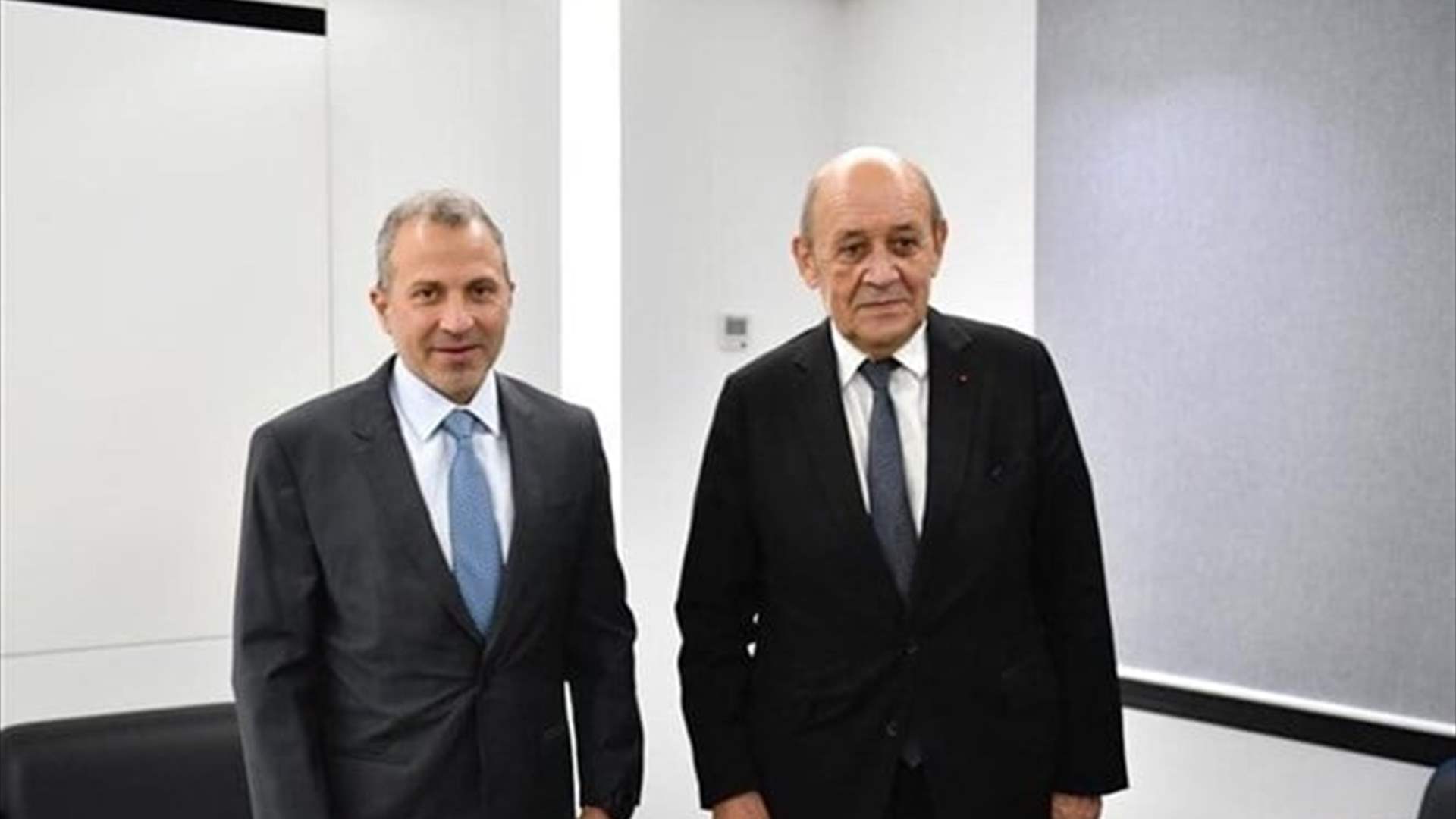 مصادر &quot;التيار&quot; تكشف لـ&quot;اللواء&quot; سبب تقصير لقاء لودريان وباسيل: اللقاء تكهرب منذ الدقائق الأولى